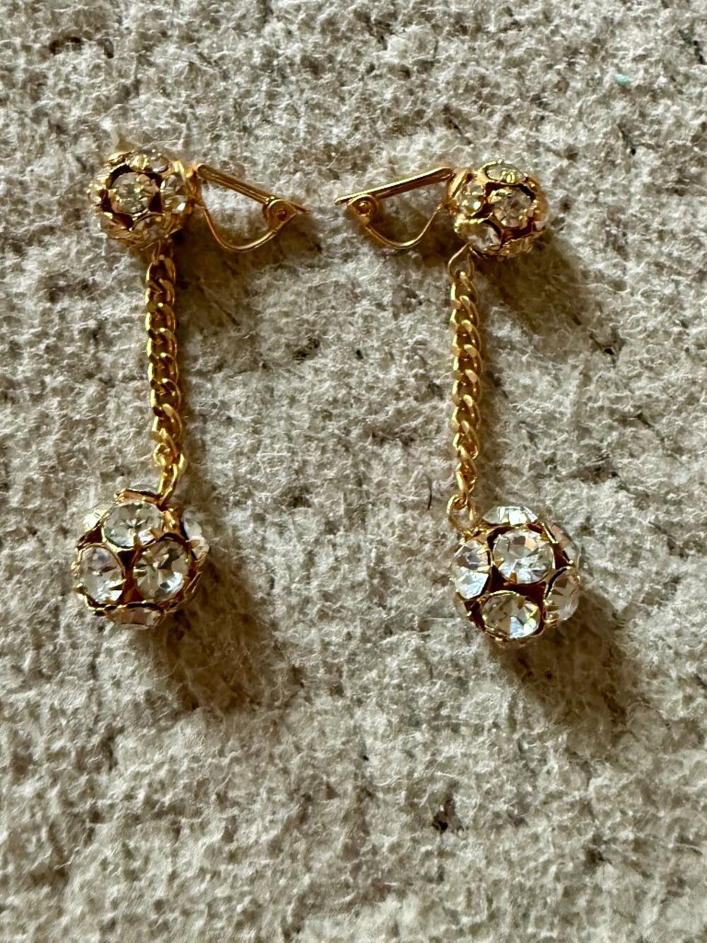 Vintage Gold Tone Rhinestone Crystal Ball Drop Dangle Clip On Earrings